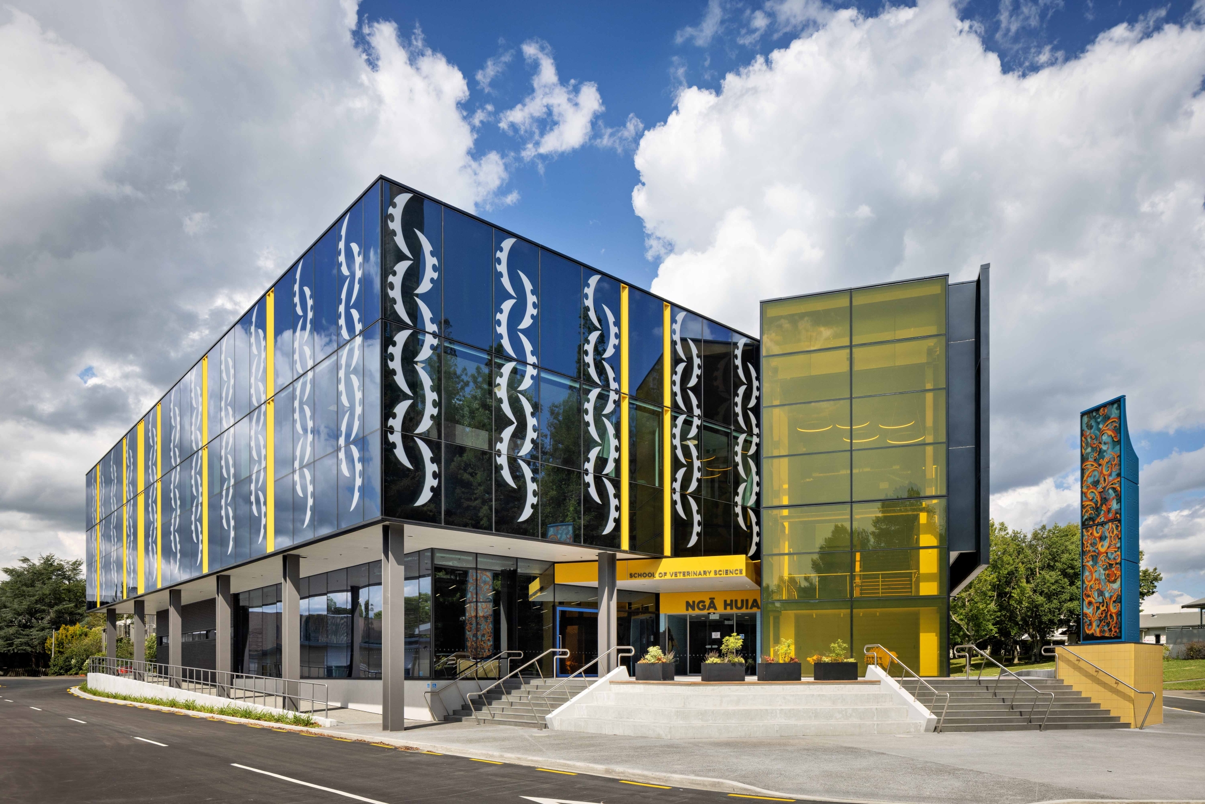 Nga Huia 021 Radiant